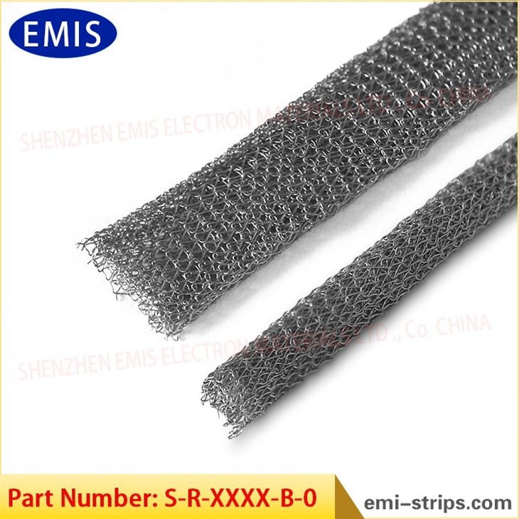 Garnitură din plasă de sârmă tricotată